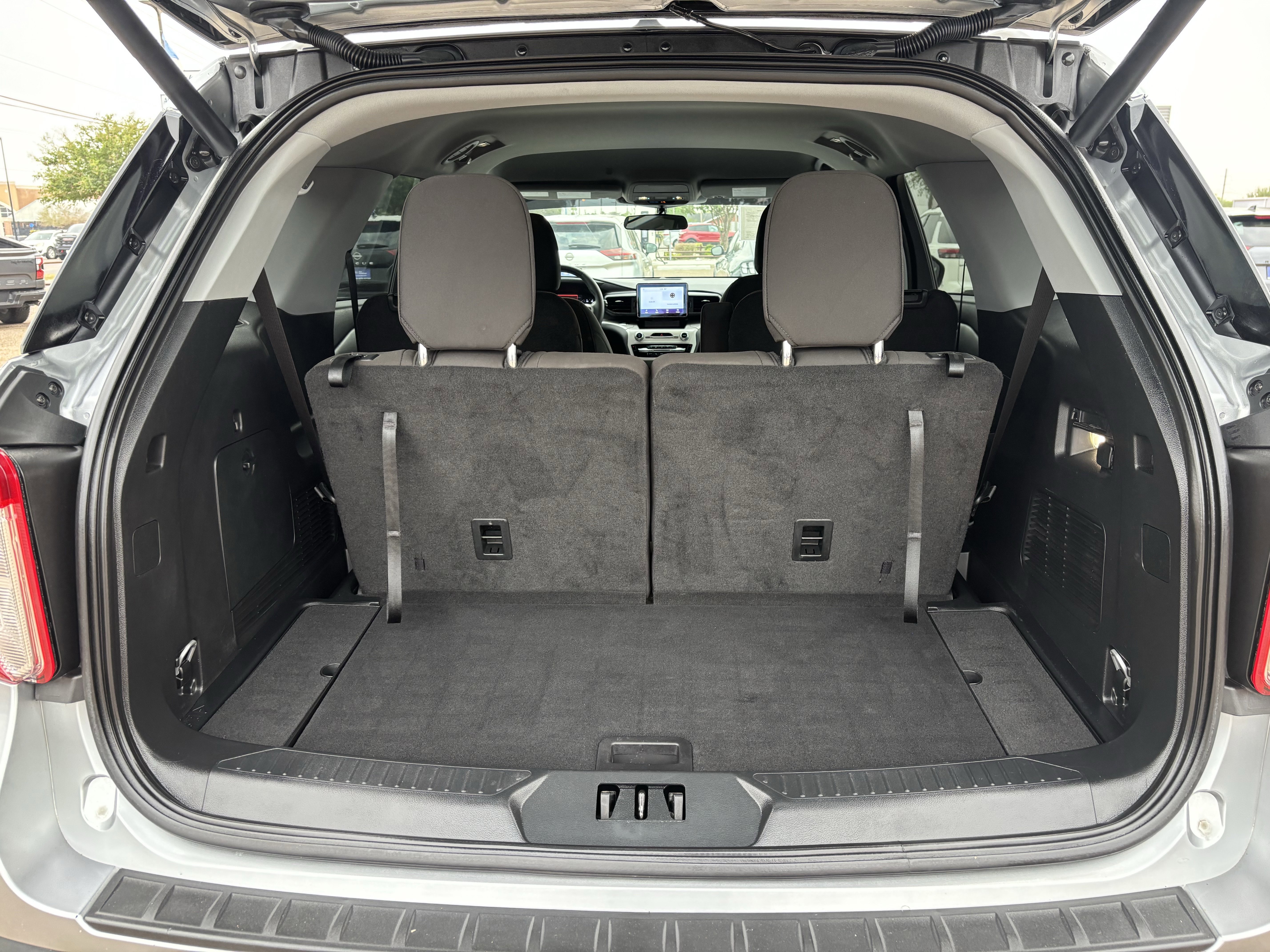 Certified 2023 Ford Explorer XLT image 19