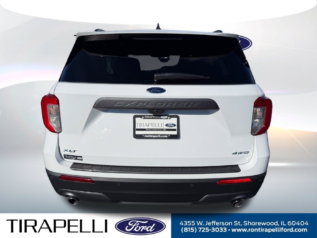 Certified 2021 Ford Explorer XLT w/ Equipment Group 202A AWD/4WD image 9
