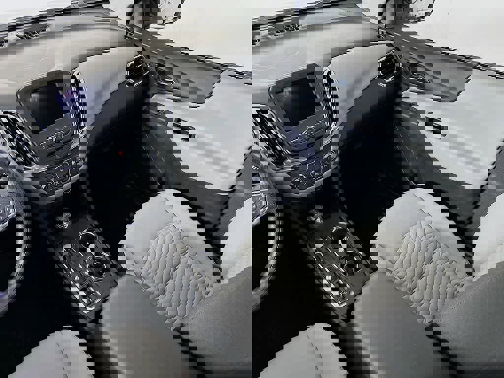 Used 2020 Chevrolet Equinox LT w/ LPO, Floor Liner Package image 11