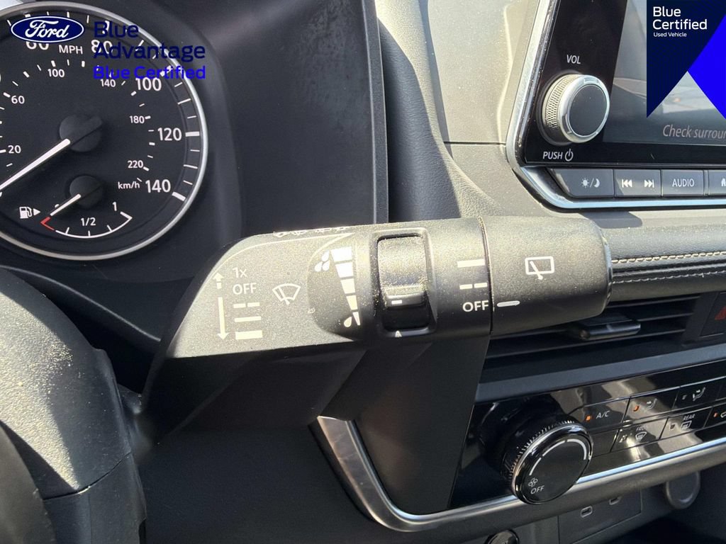 Used 2024 Nissan Rogue S FWD image 28