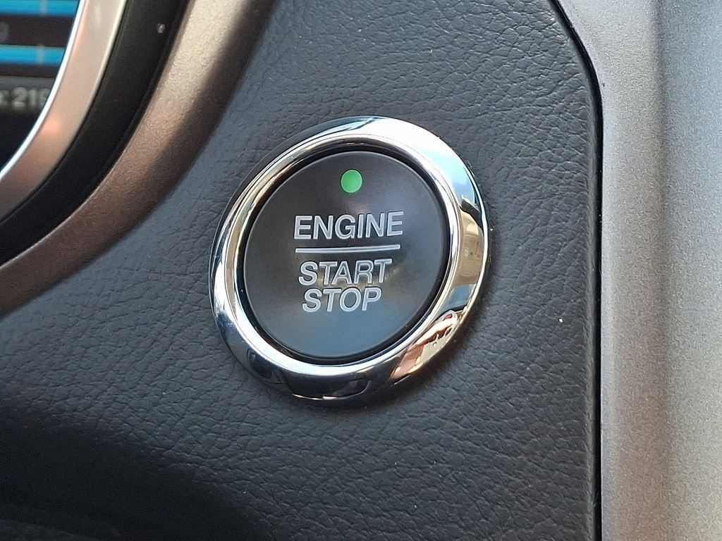 Certified 2020 Ford Fusion SE image 28