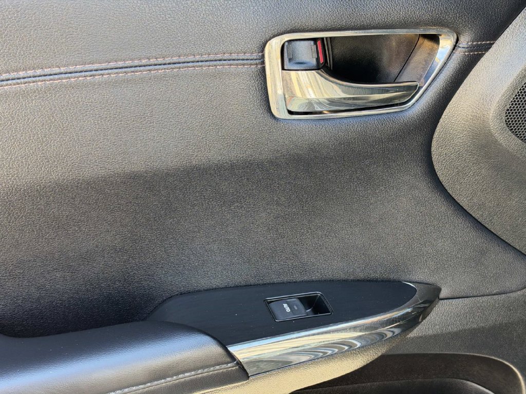 Used 2018 Toyota Avalon XLE Premium w/ Carpet Mat Package FWD image 19
