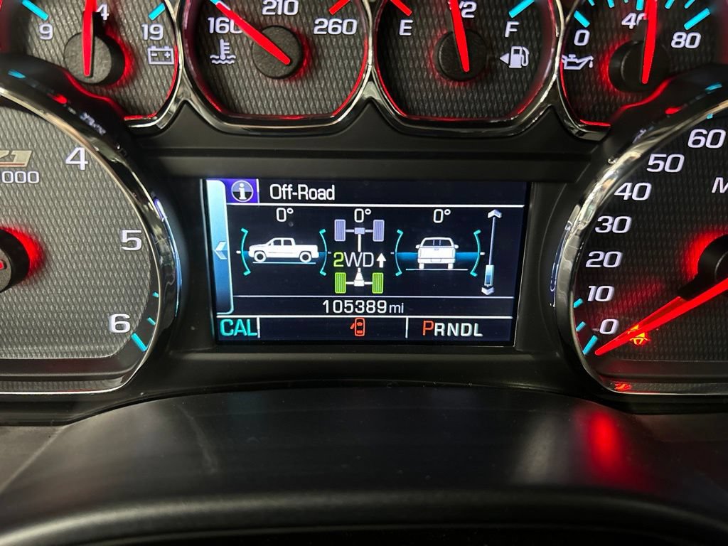 Used 2018 Chevrolet Silverado 1500 LT w/ Midnight Edition AWD/4WD image 17