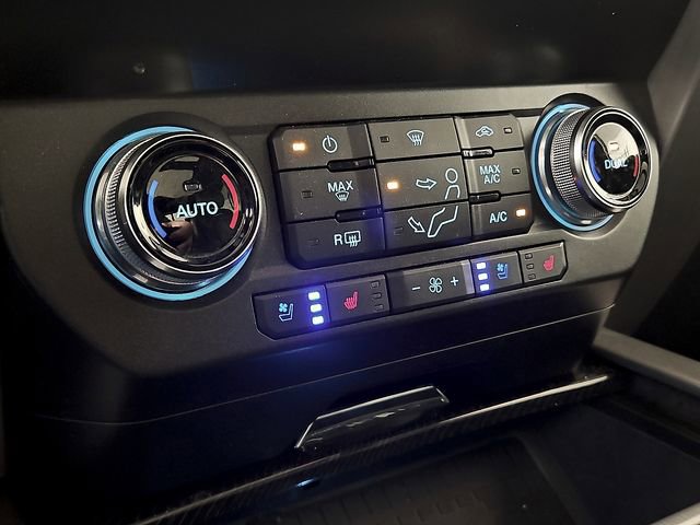 Certified 2021 Ford F250 Platinum w/ FX4 Off-Road Package image 19