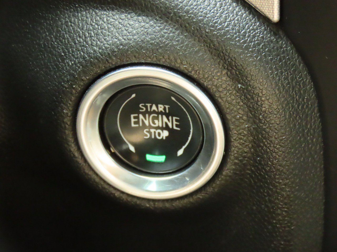 Used 2021 GMC Sierra 1500 SLT AWD/4WD image 27