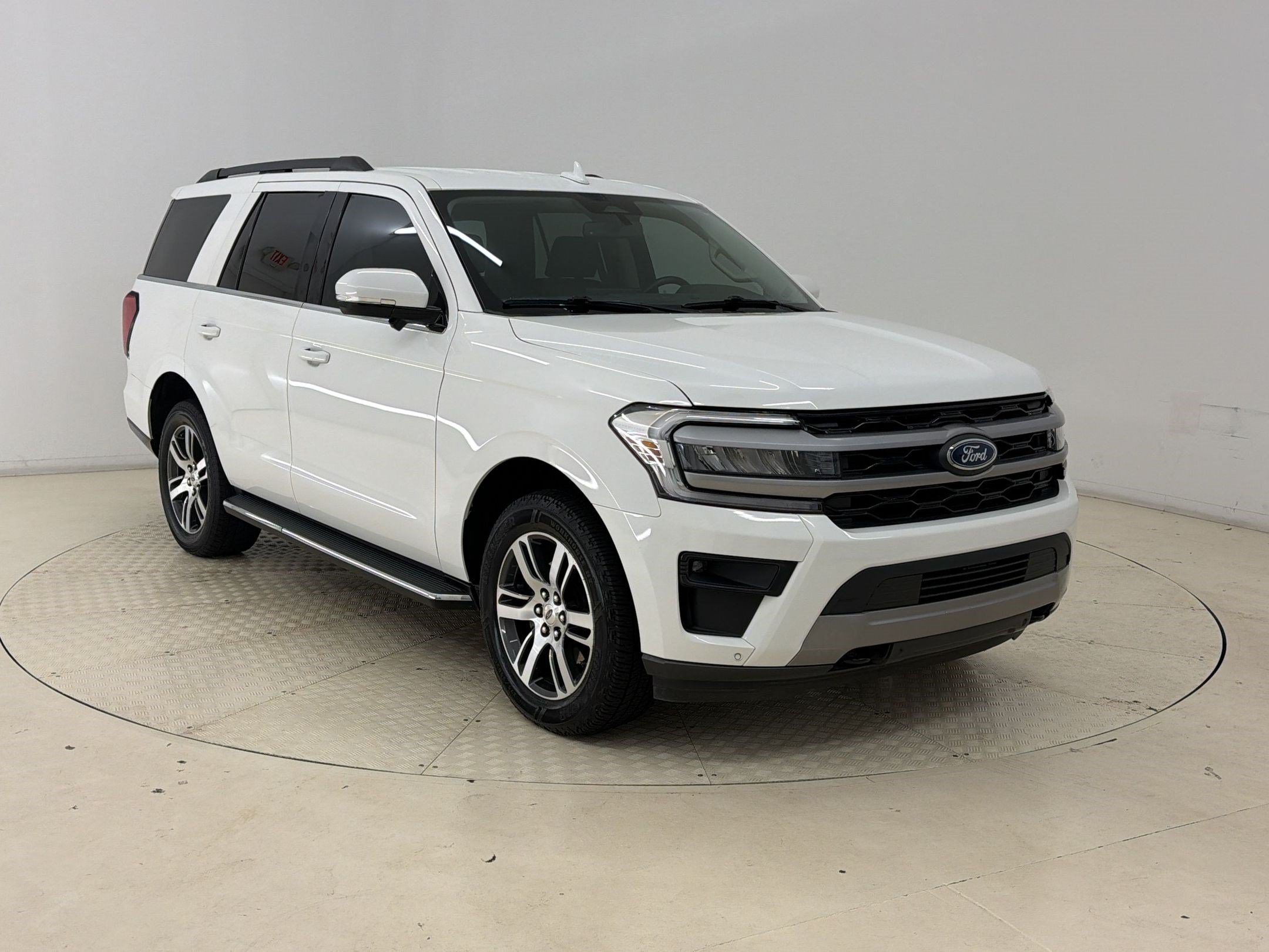 Certified 2022 Ford Expedition XLT AWD/4WD image 7