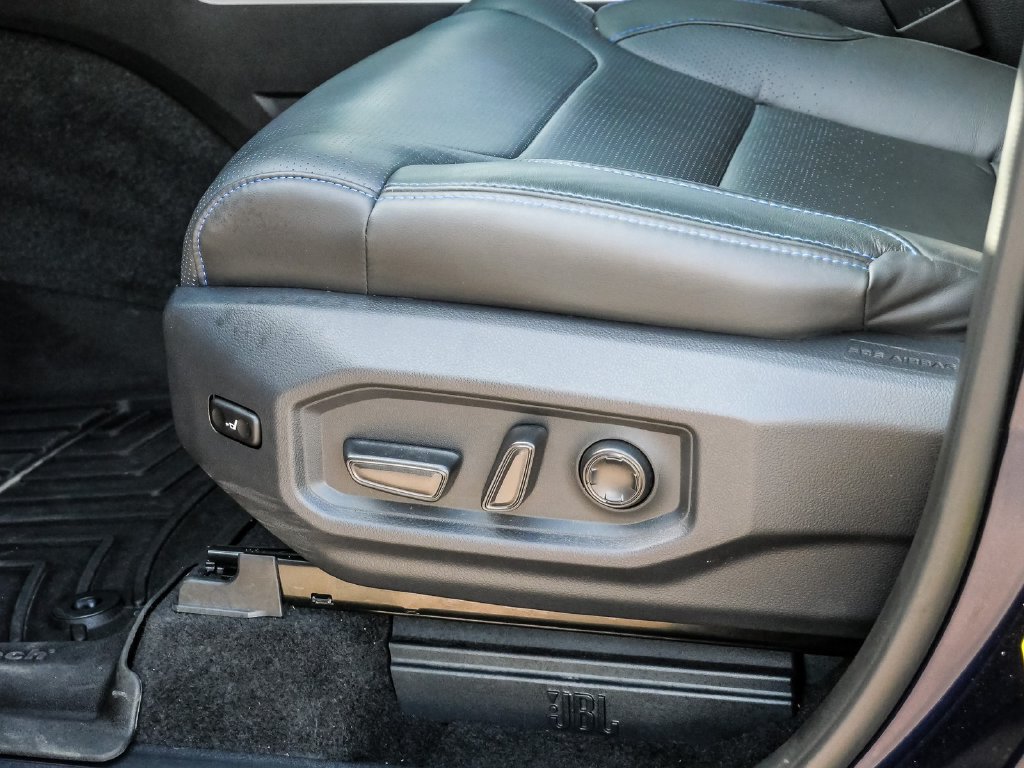 Used 2023 Toyota Tundra Platinum AWD/4WD image 35