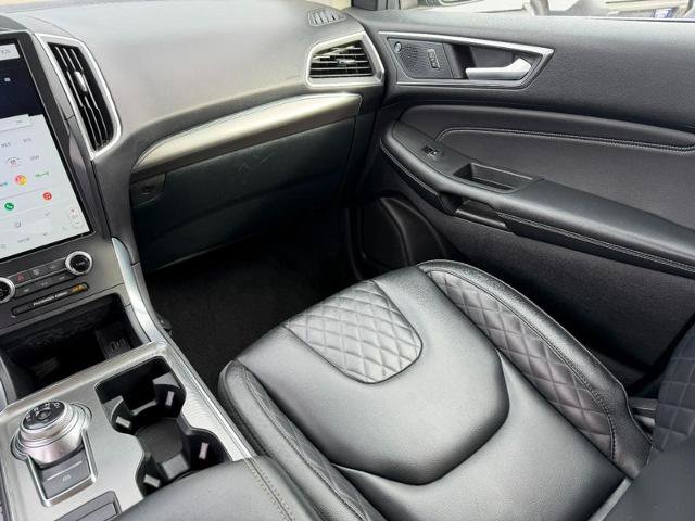 Certified 2024 Ford Edge Titanium AWD/4WD image 15