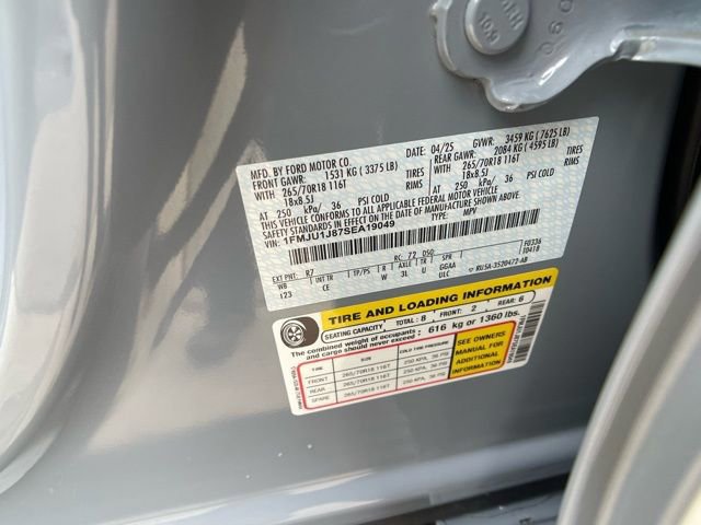 Certified 2025 Ford Expedition Active image 43