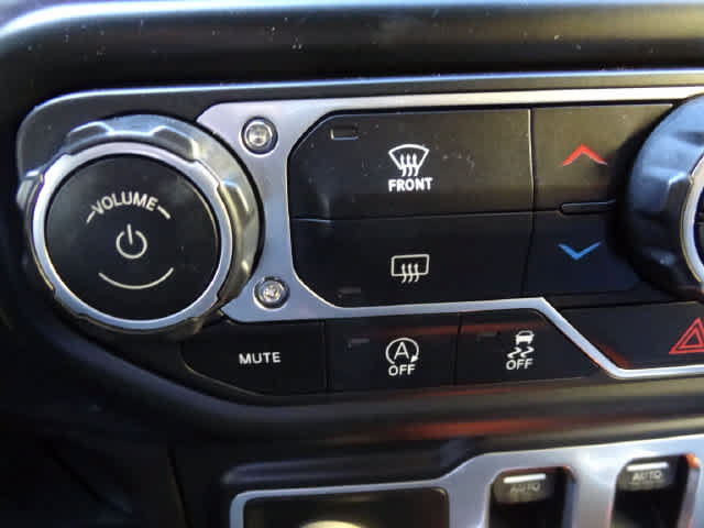 Used 2018 Jeep Wrangler Rubicon AWD/4WD image 28