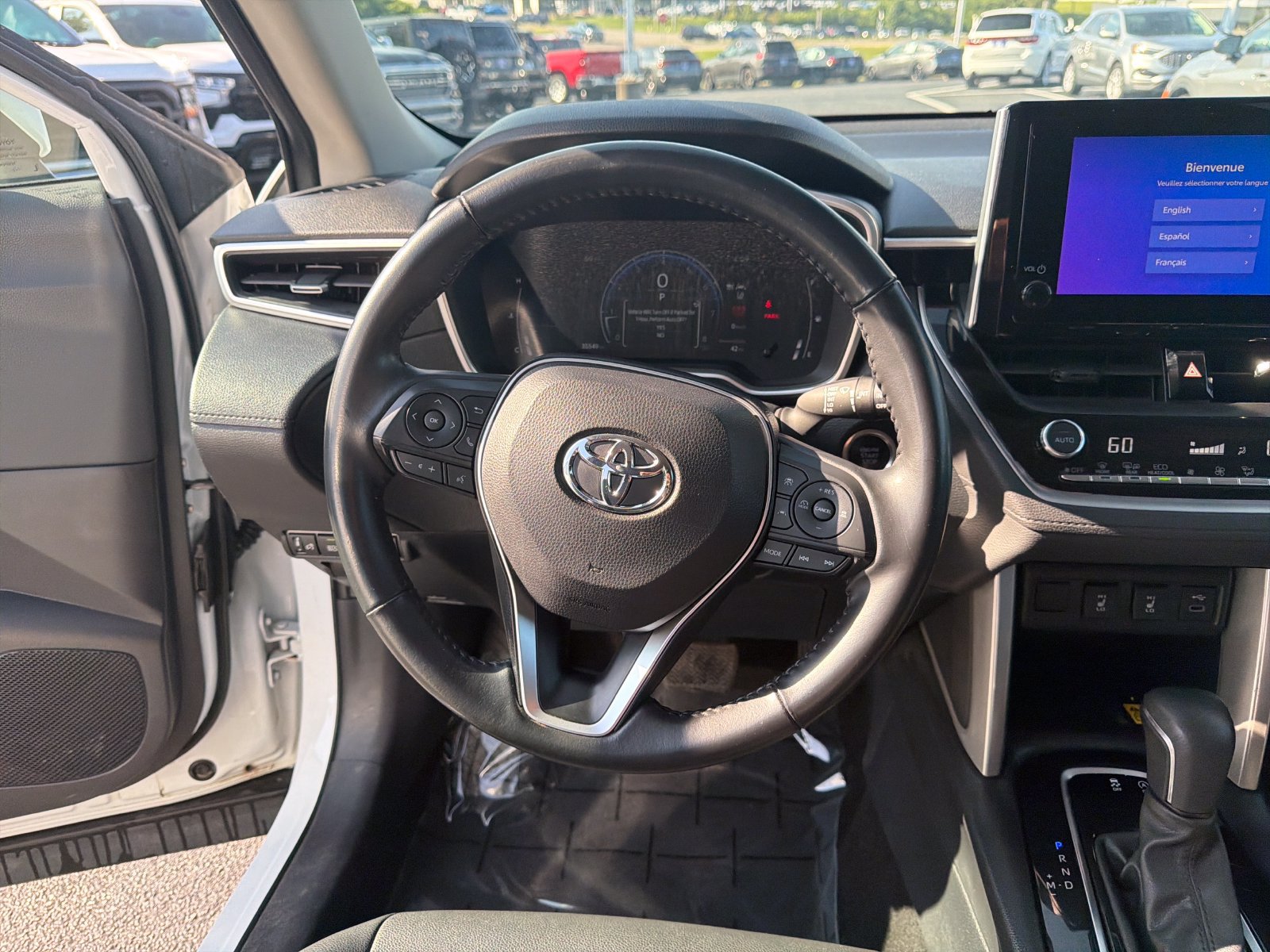Used 2023 Toyota Corolla Cross XLE FWD image 15