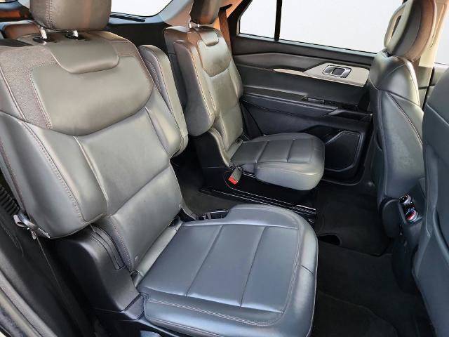 Certified 2026 Ford Explorer Active w/ Active Comfort Package RWD image 33
