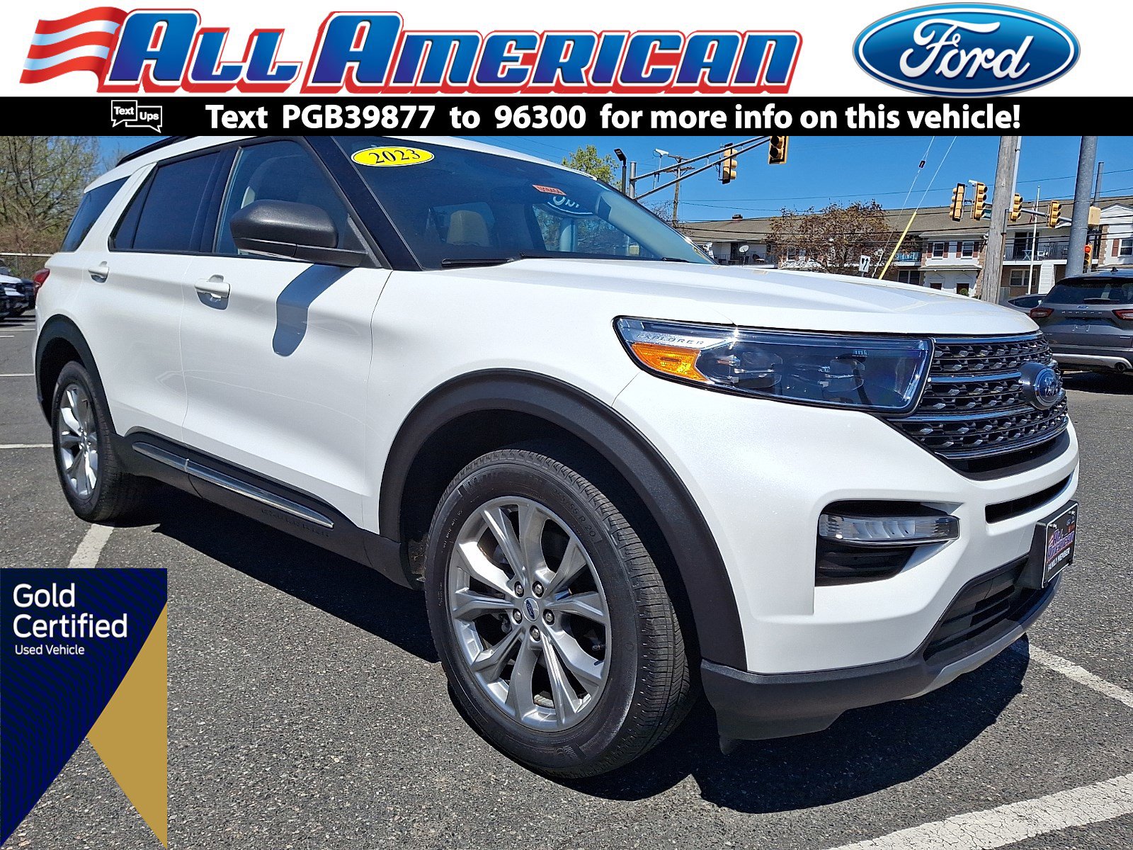 Certified 2023 Ford Explorer XLT w/ Equipment Group 202A AWD/4WD image 1