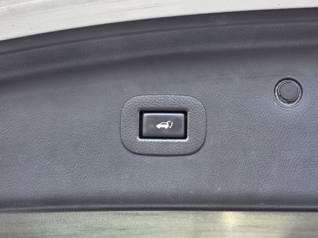 Used 2020 Nissan Armada SL w/ Premium Package RWD image 34