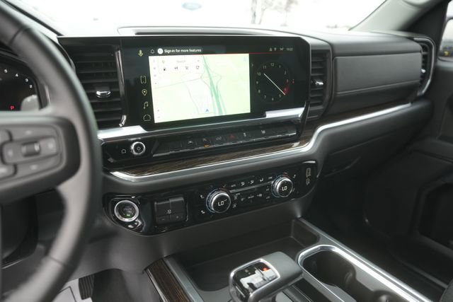Used 2025 GMC Sierra 1500 Elevation image 25