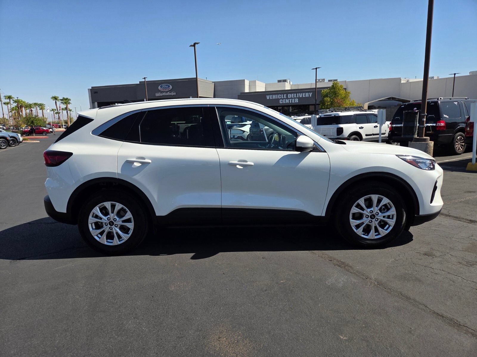 Certified 2023 Ford Escape Active w/ Tech Pack #2 FWD image 7