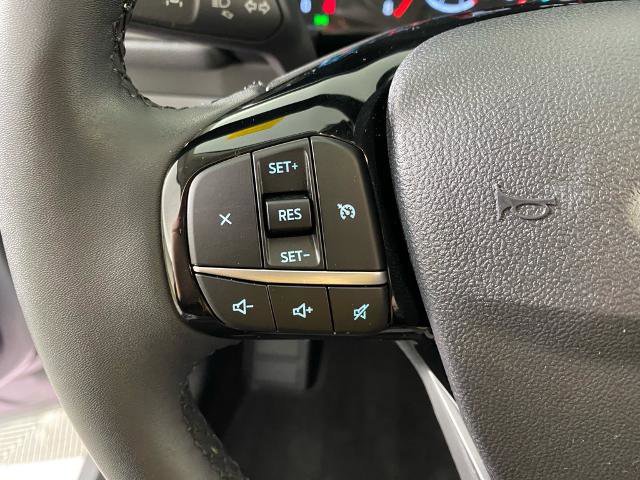 Certified 2022 Ford Escape SE w/ Cold Weather Package image 13