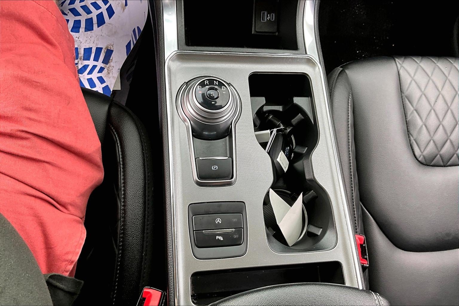 Certified 2024 Ford Edge Titanium AWD/4WD image 33