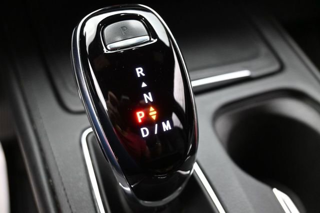 Used 2024 Cadillac XT4 Premium Luxury FWD image 25