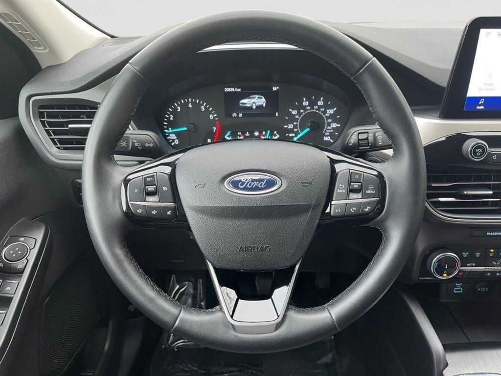 Certified 2022 Ford Escape SE w/ SE Sport Appearance Package AWD/4WD image 17