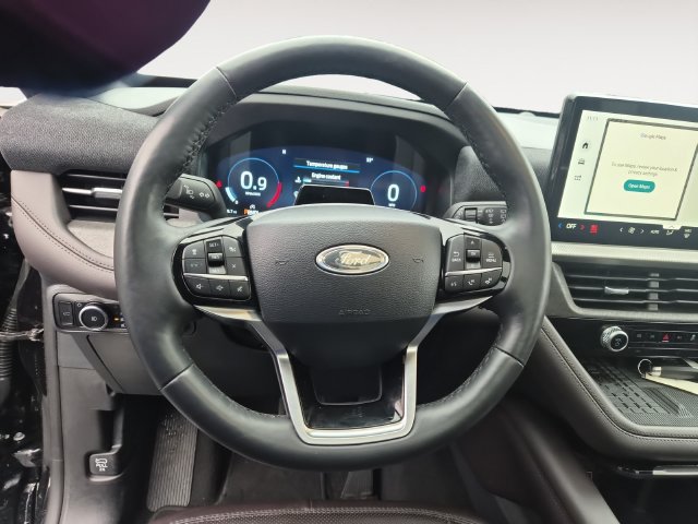 Certified 2025 Ford Explorer Platinum w/ LUX Leather Package AWD/4WD image 13
