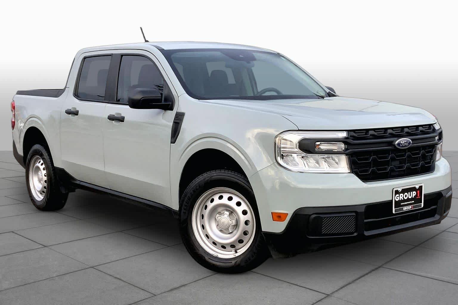 Certified 2023 Ford Maverick XL FWD image 3