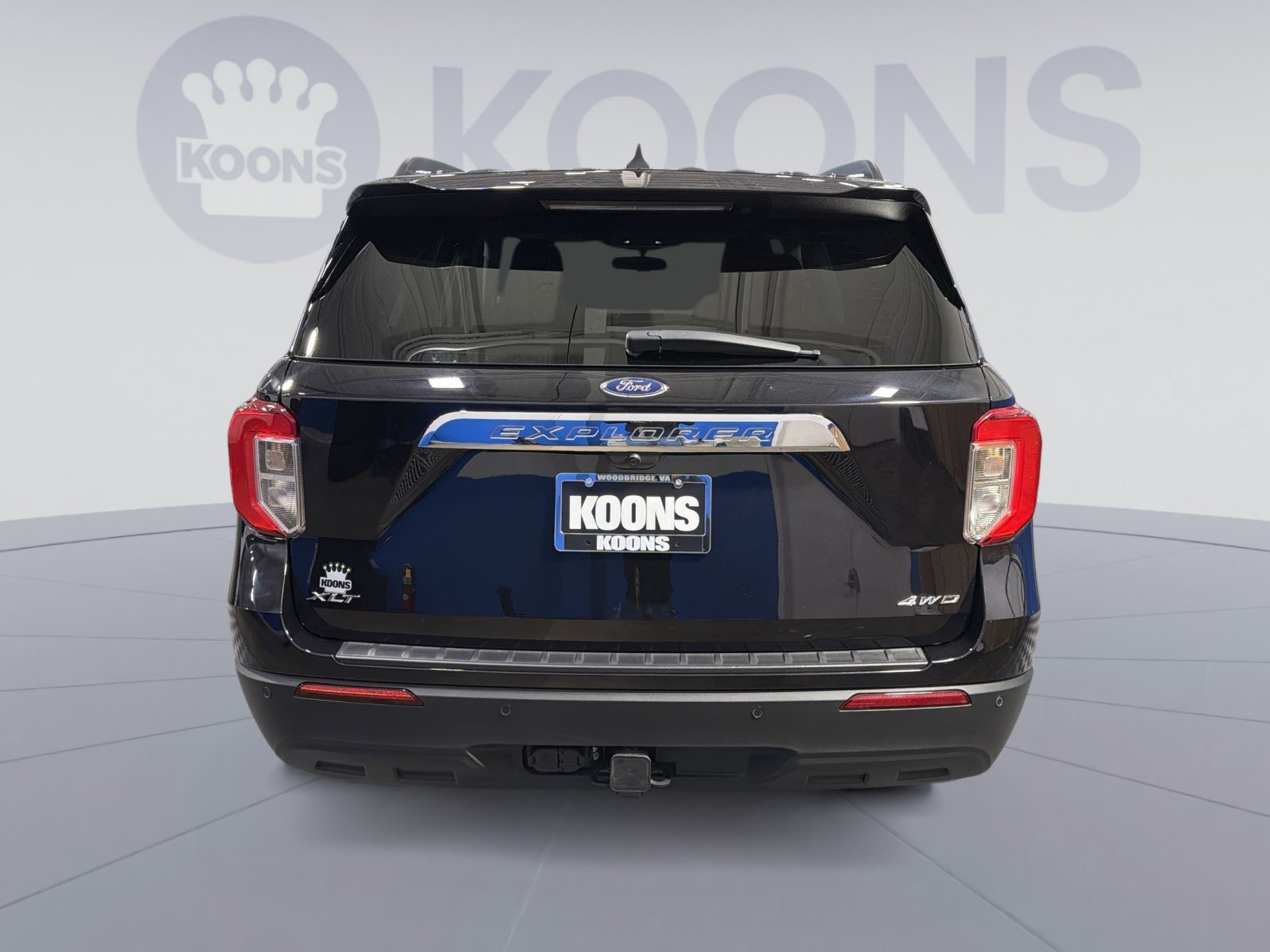 Certified 2024 Ford Explorer XLT w/ Class IV Trailer Tow Package AWD/4WD image 5