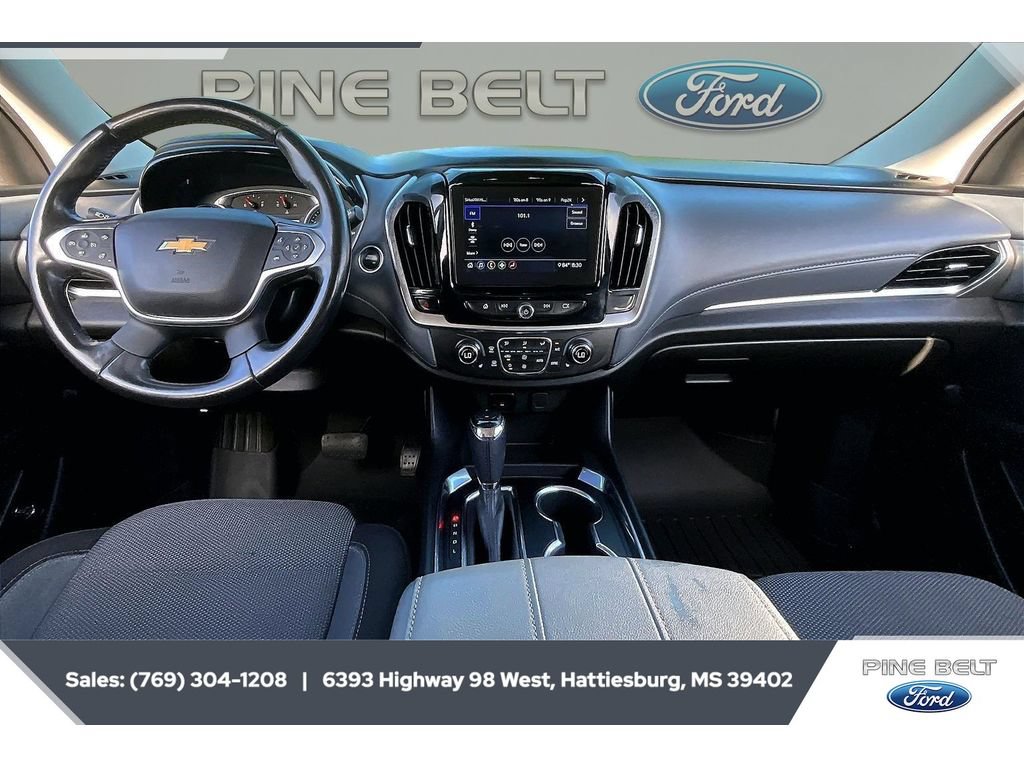 Used 2020 Chevrolet Traverse LT FWD image 13