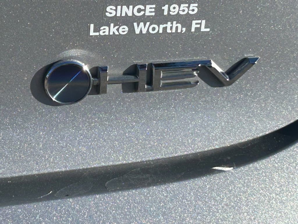 Used 2024 Toyota Prius LE image 19