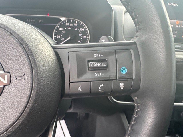 Used 2024 Nissan Rogue SV w/ SV Premium Package AWD/4WD image 17