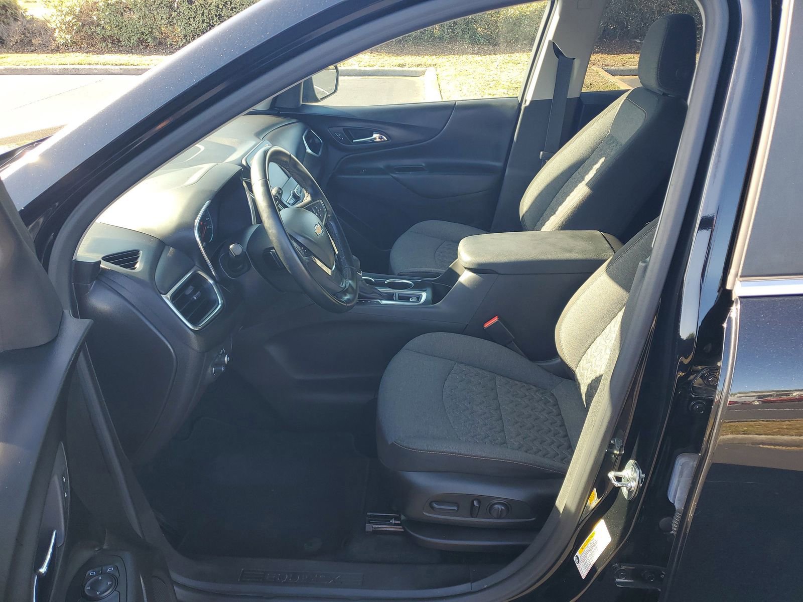 Used 2024 Chevrolet Equinox LT image 19