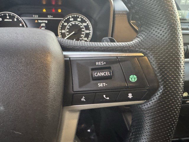 Used 2024 Mitsubishi Outlander SE image 15