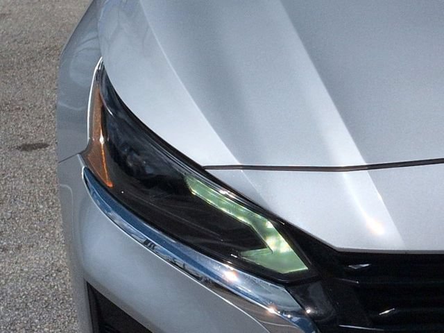 Used 2024 Nissan Altima 2.5 SV FWD image 10