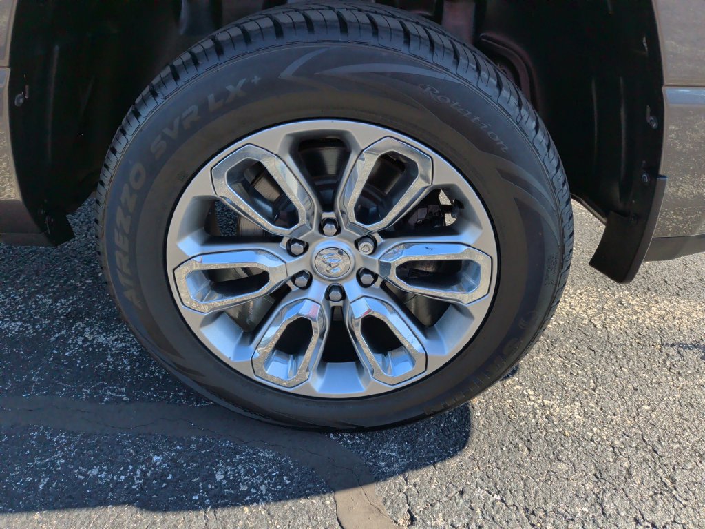 Used 2023 RAM 1500 Laramie AWD/4WD image 33