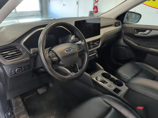 Certified 2023 Ford Escape Platinum AWD/4WD image 10