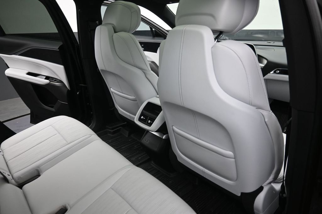 Used 2024 Cadillac Lyriq Luxury w/ LPO, Floor Liner Package RWD image 10