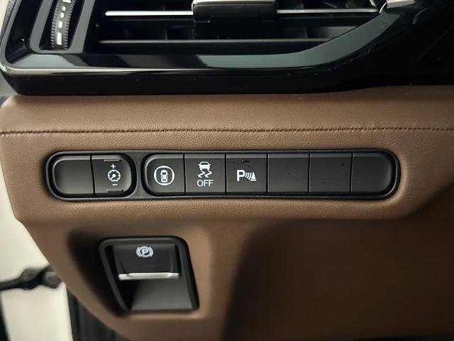Used 2022 Acura MDX SH-AWD w/ Technology Package image 18