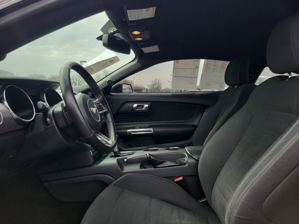 Certified 2017 Ford Mustang Coupe image 11