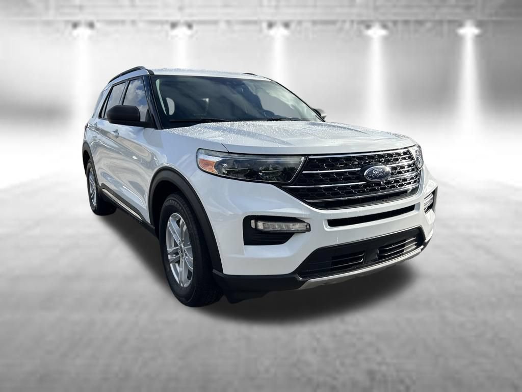 Certified 2021 Ford Explorer XLT w/ Equipment Group 202A RWD image 2