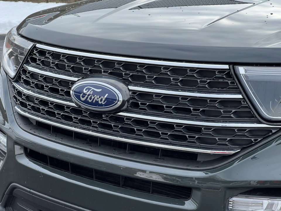 Certified 2023 Ford Explorer XLT w/ Equipment Group 202A image 44