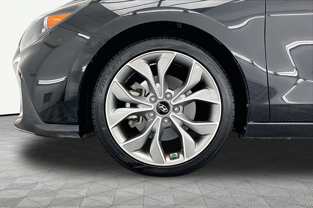 Used 2020 Hyundai Elantra GT N Line FWD image 9