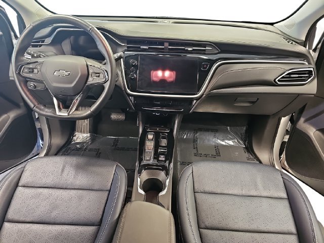 Used 2023 Chevrolet Bolt EUV LT w/ Convenience Package FWD image 9