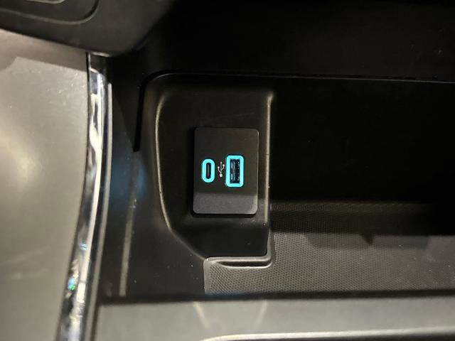 Certified 2022 Ford F150 XLT w/ Equipment Group 302A High image 30