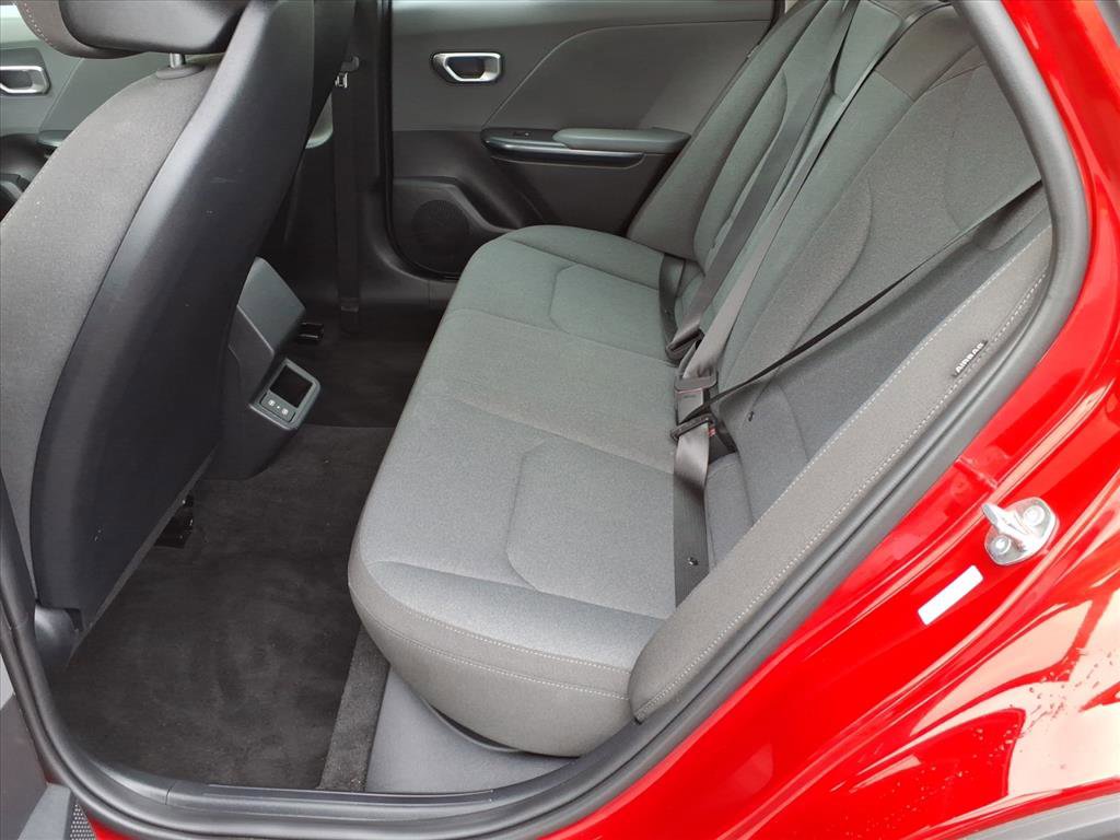 Used 2025 Kia K4 FWD image 6
