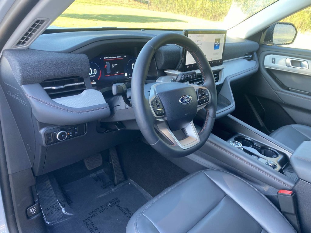 Certified 2026 Ford Explorer Active w/ Active Comfort Package RWD image 22