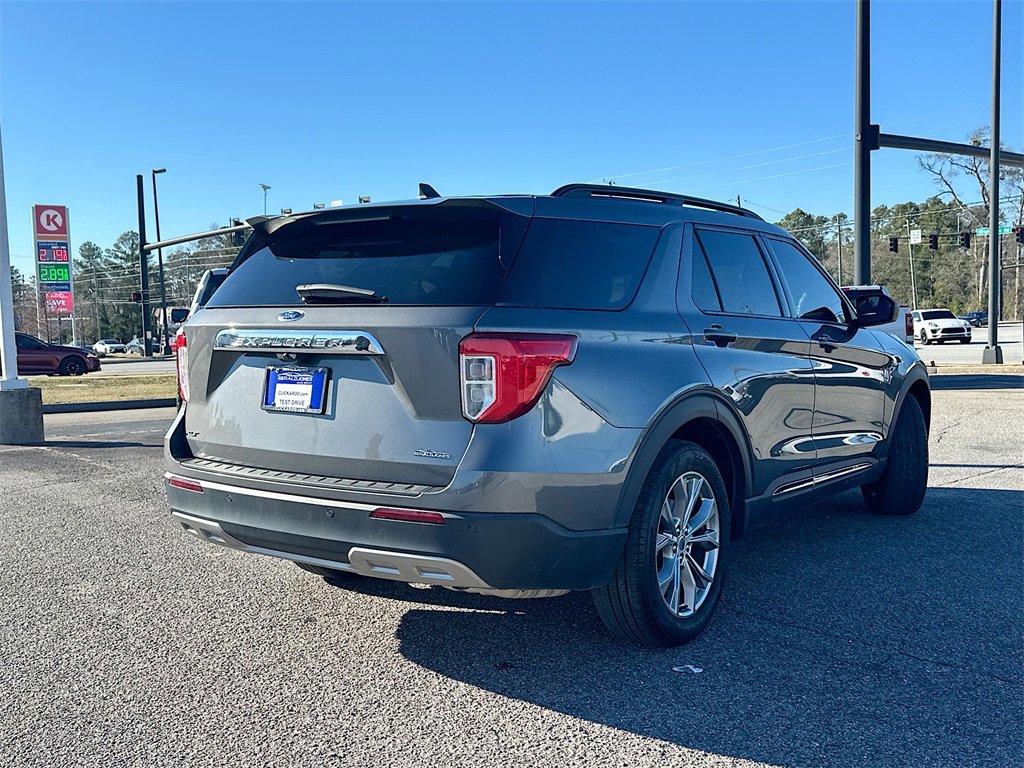 Certified 2023 Ford Explorer XLT w/ Equipment Group 202A image 4