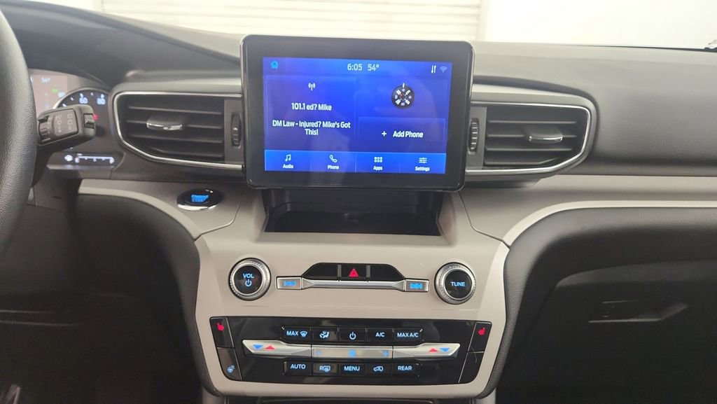 Certified 2023 Ford Explorer XLT w/ Equipment Group 202A image 13