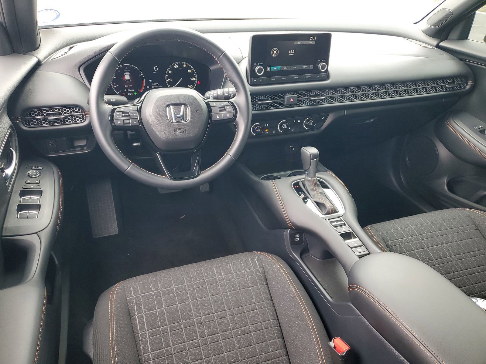 Used 2025 Honda HR-V Sport image 12