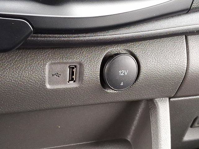 Certified 2024 Ford Transit 250 Low Roof w/ Exterior Upgrade Package image 22