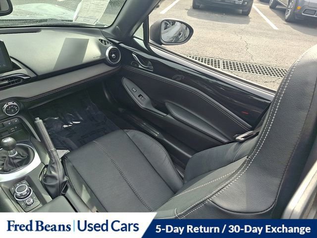 Used 2022 MAZDA MX-5 Miata Grand Touring w/ Weather Package image 19